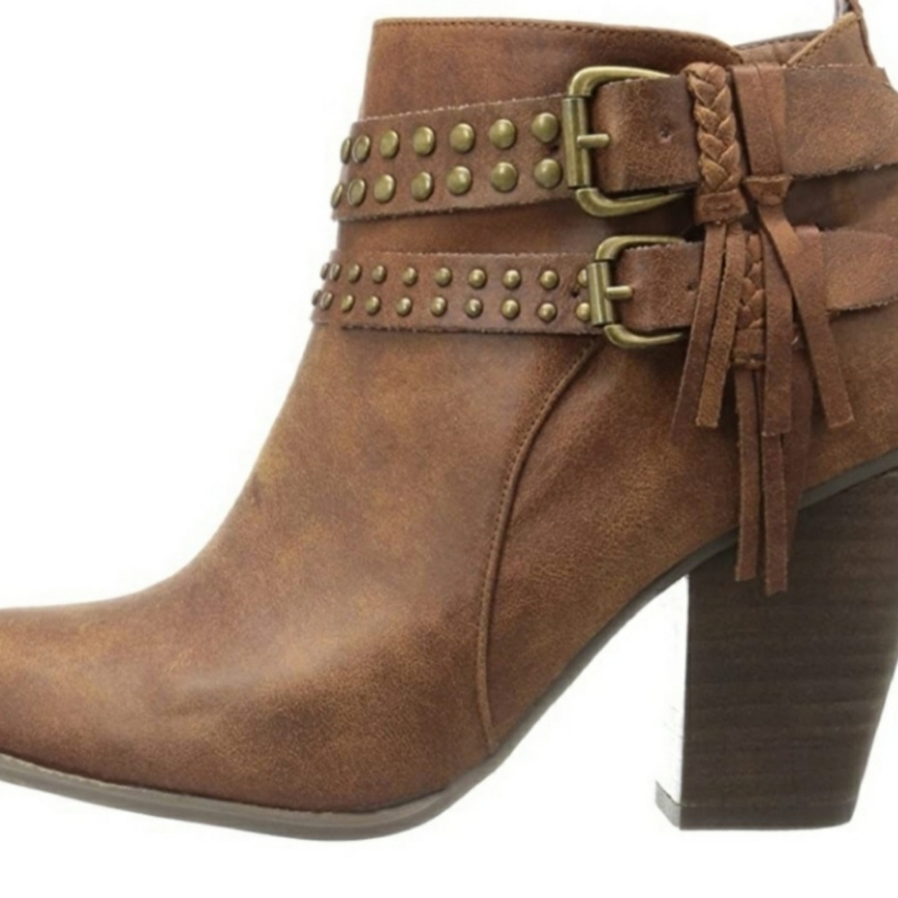 XOXO Karyn Western Booties Size 8